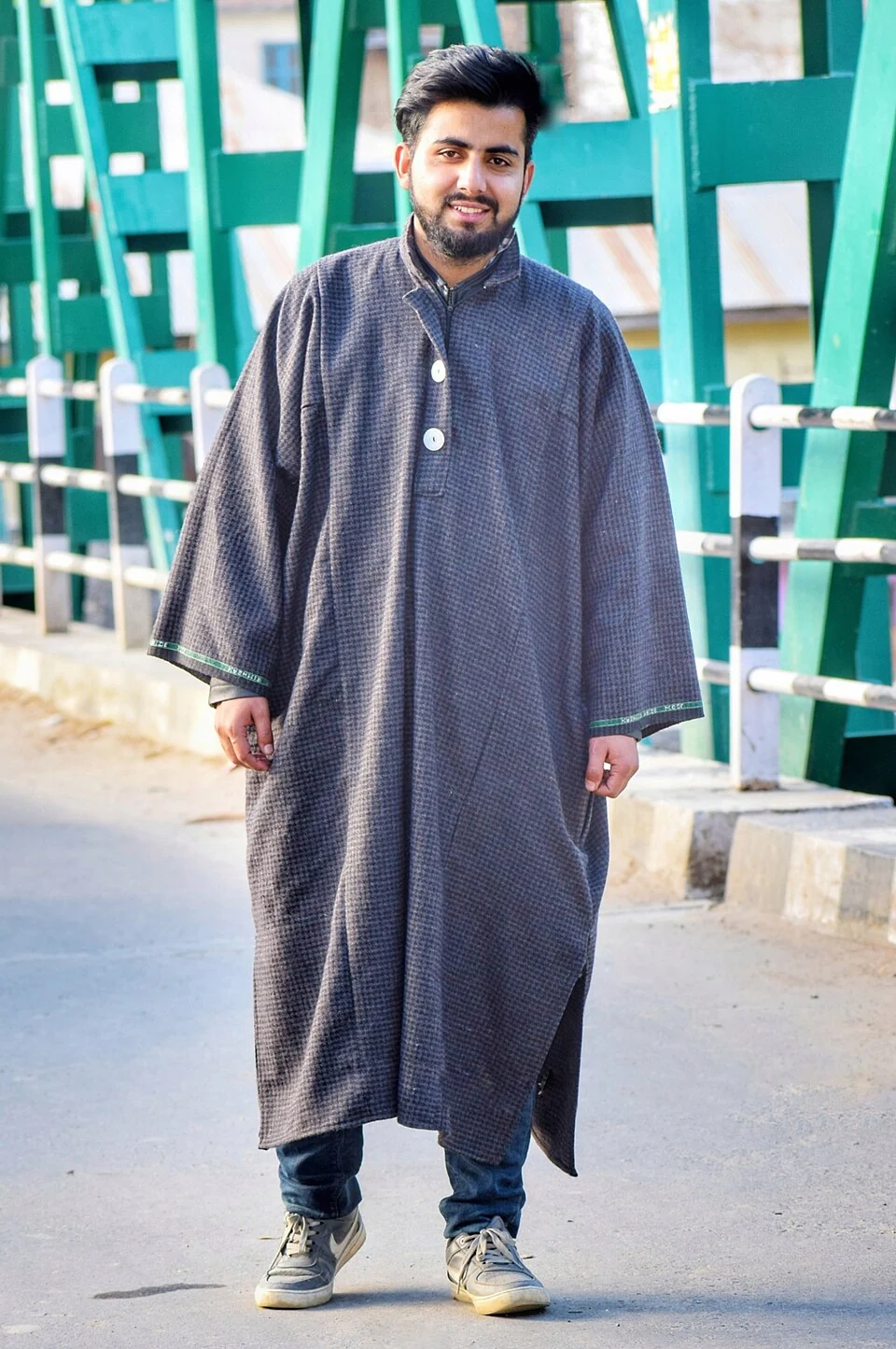 Pheran: Clothing, Season and Kashmiri Everyday Life