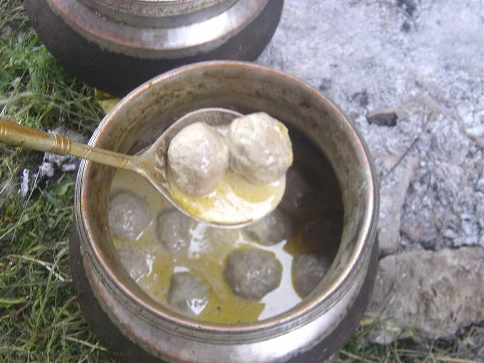 Gushtaba: Pounded Meat, Yoghurt Gravy and Wazwan