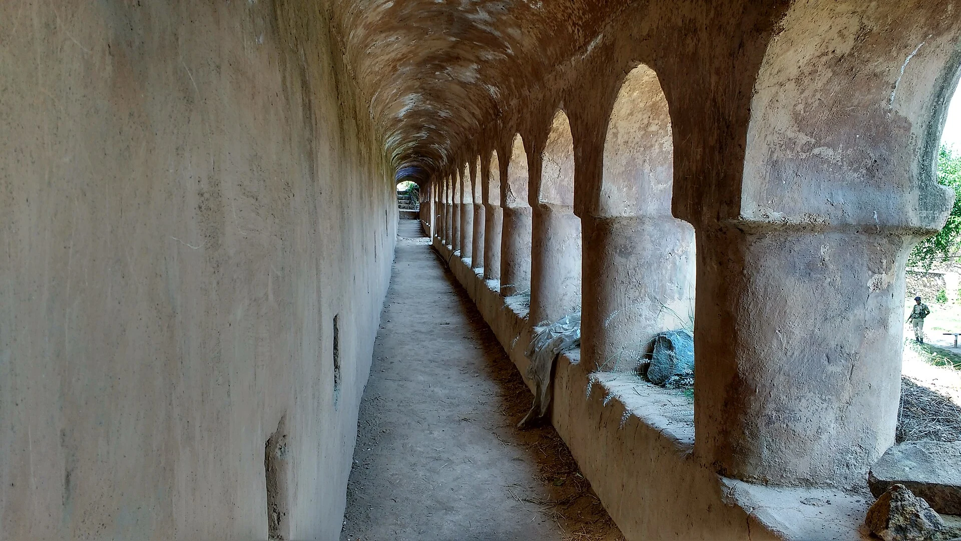 Hari Parbat Fort: Hill, Fortification and the Old City