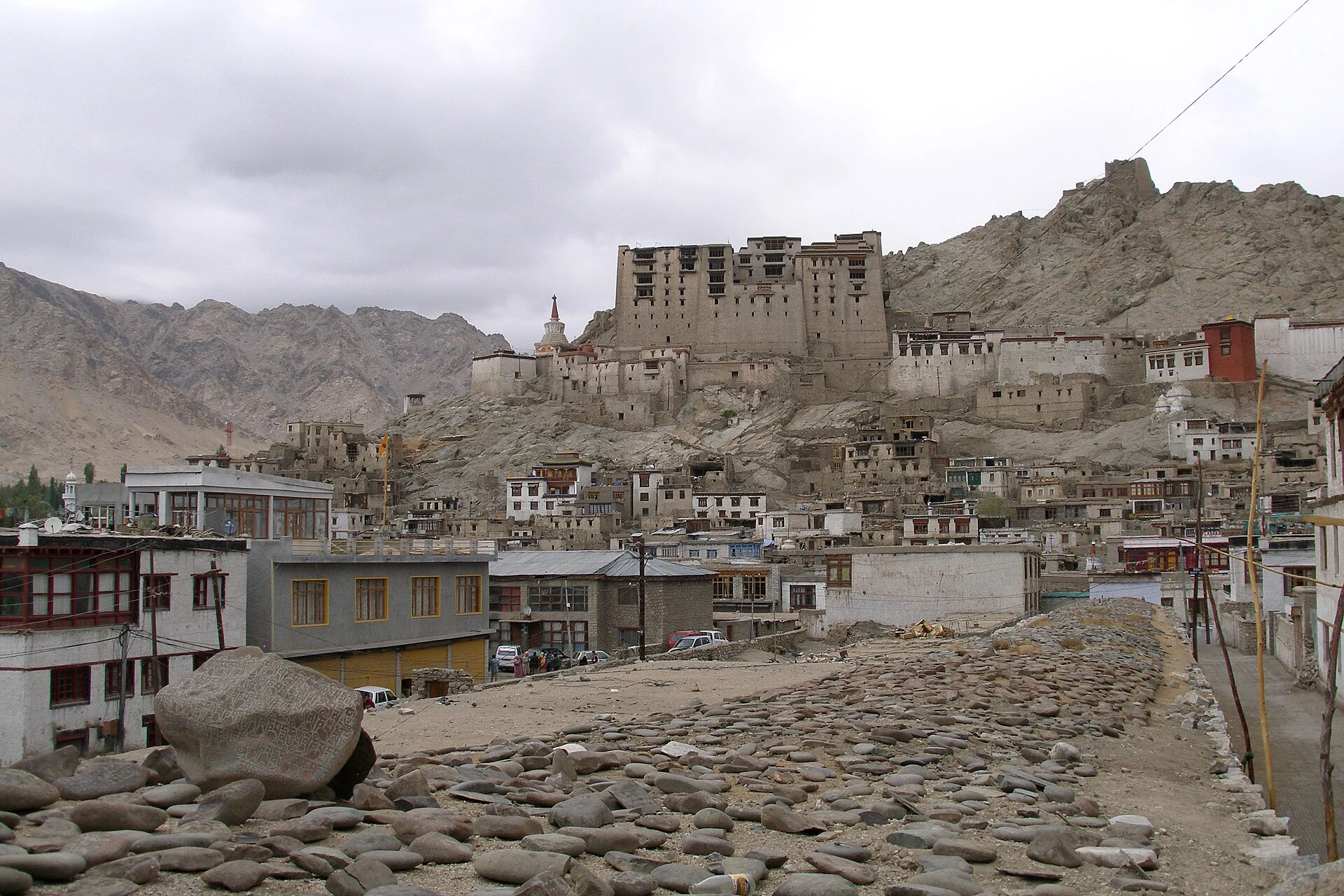 Leh Palace: Namgyal Kingship and Himalayan Building Traditions