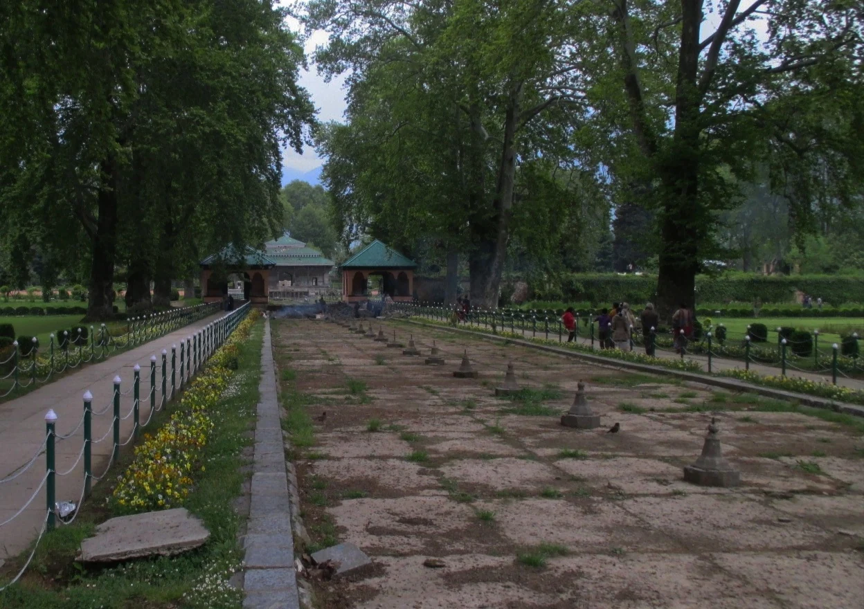 Shalimar Bagh: Mughal Patronage, Water and Garden Architecture