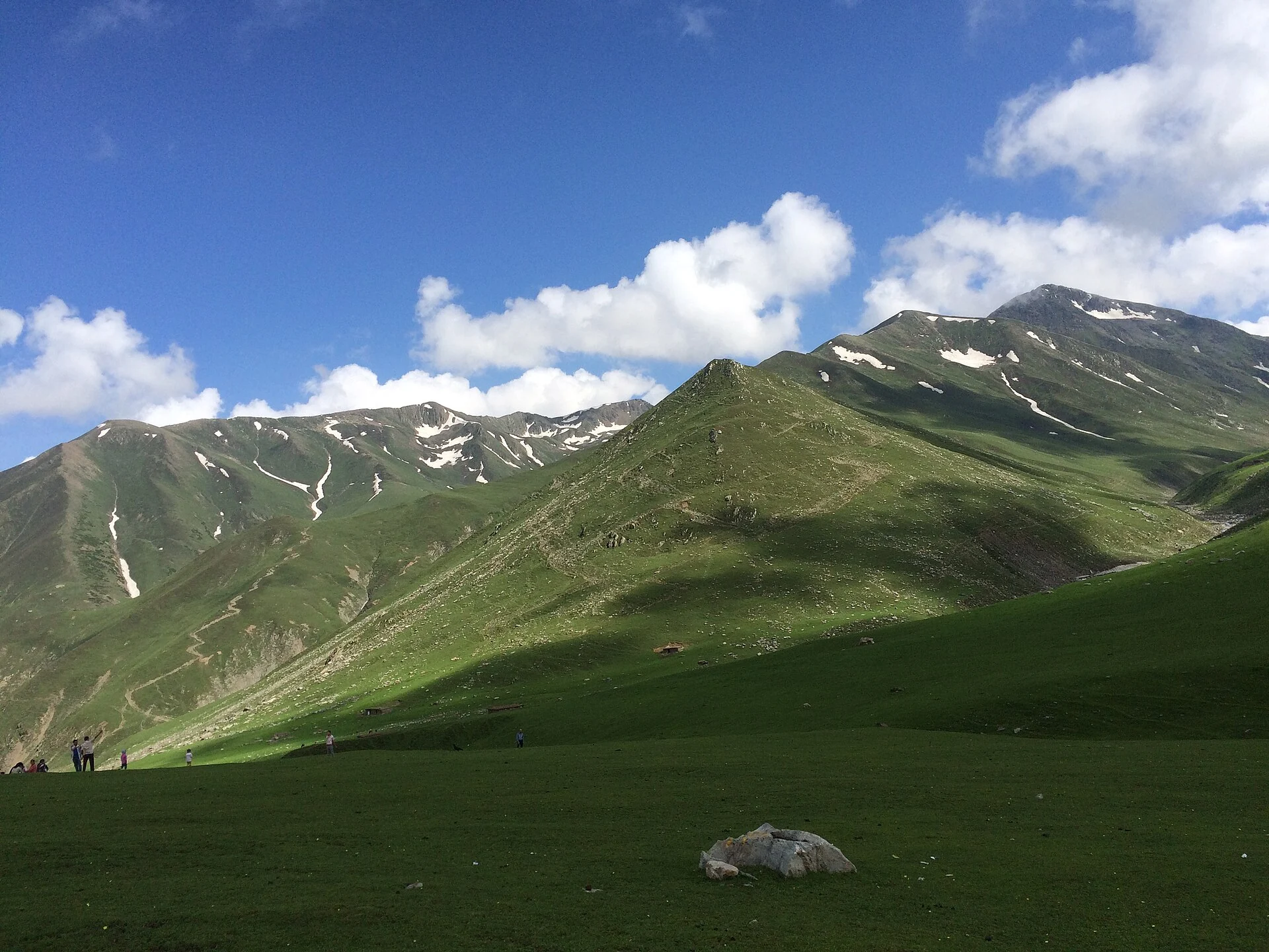 Pir Ki Gali: Mountain Pass and the Mughal Road Connection