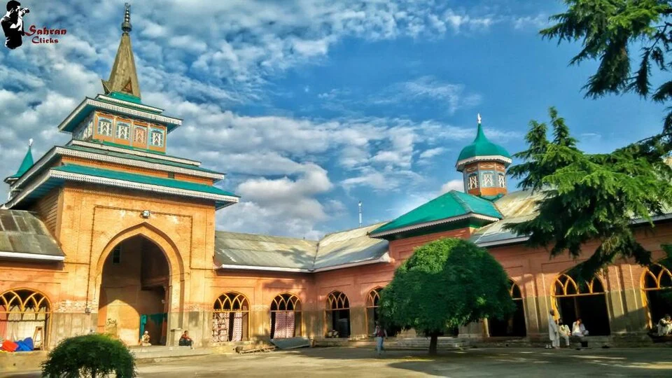 Shopian: Town, Orchards and the Southern Valley