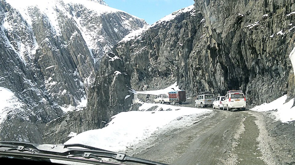 Zoji La: A Mountain Pass between Kashmir and Ladakh