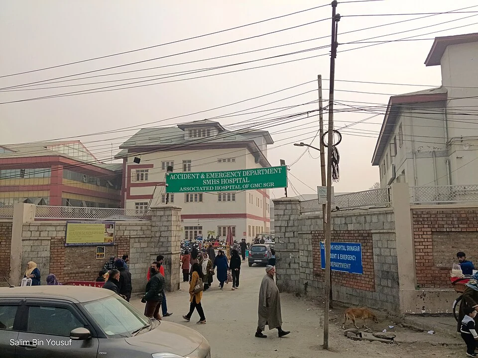 SMHS Hospital: Teaching Hospital and Medical Care in Srinagar