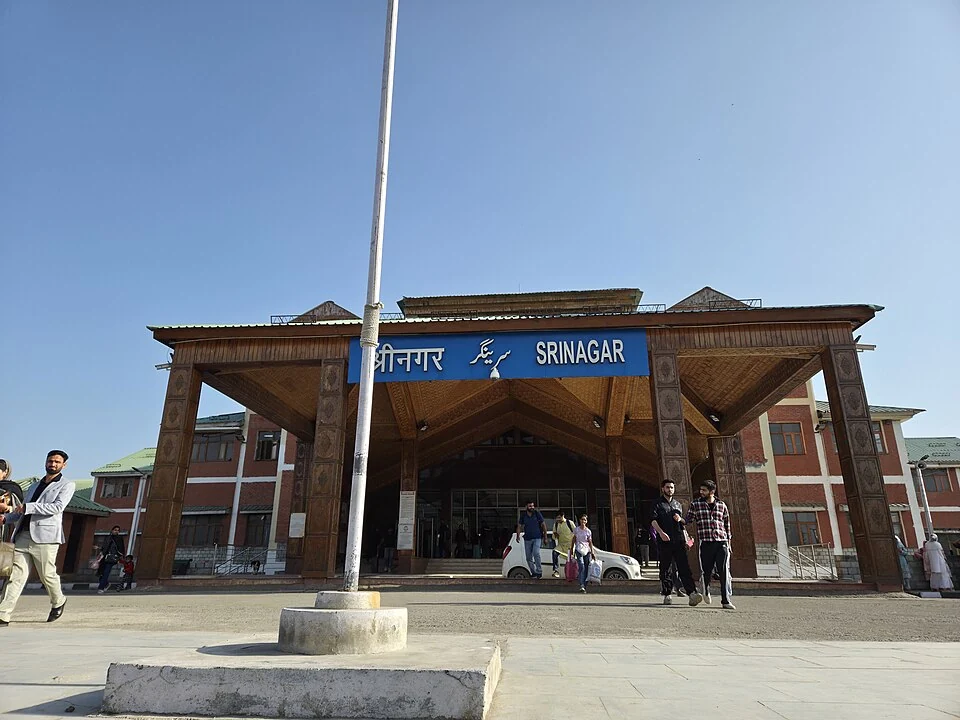 Srinagar Railway Station: Rail Access at Nowgam