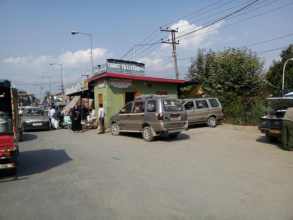 Taxi Stands and Shared Taxis: Understanding Travel in Srinagar